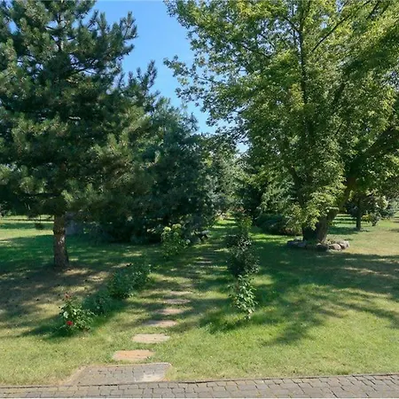 Κατάλυμα σε φάρμα Feliksow